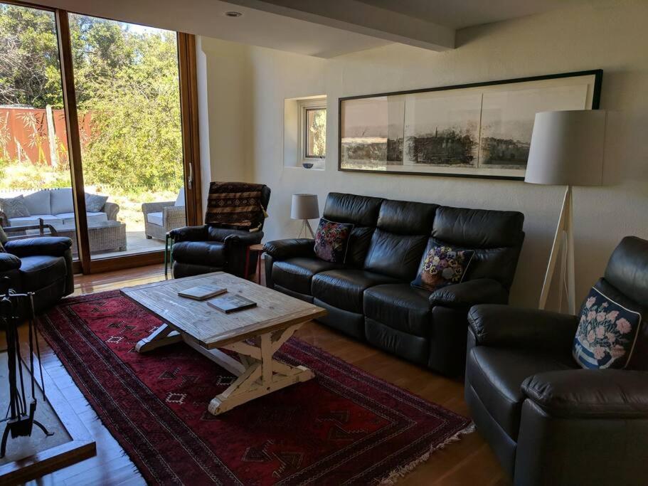 *Newly Relisted* Coach House At Lisdillon Vineyard Villa Little Swanport Exteriör bild