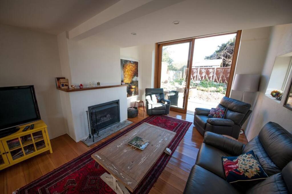 *Newly Relisted* Coach House At Lisdillon Vineyard Villa Little Swanport Exteriör bild