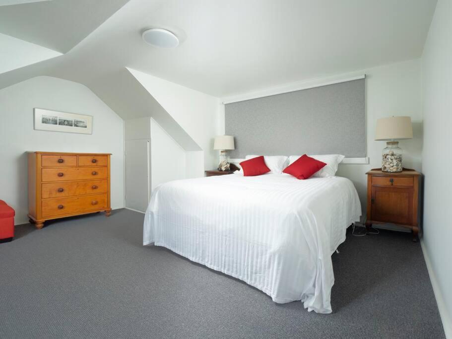 *Newly Relisted* Coach House At Lisdillon Vineyard Villa Little Swanport Exteriör bild